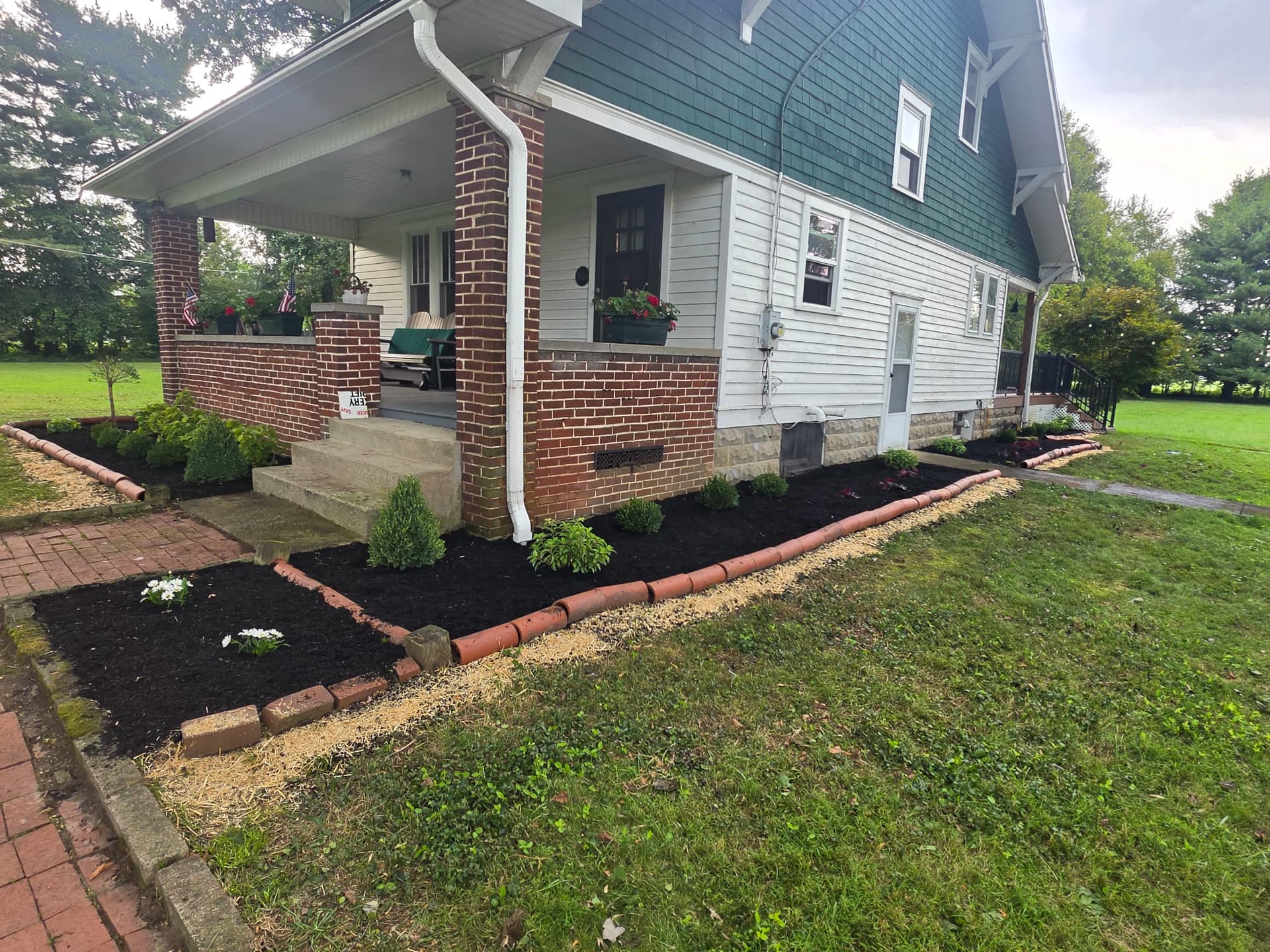 Gallery photos for Overgrown Shrub Removal and Low-Maintenance Landscape Install: Image #4