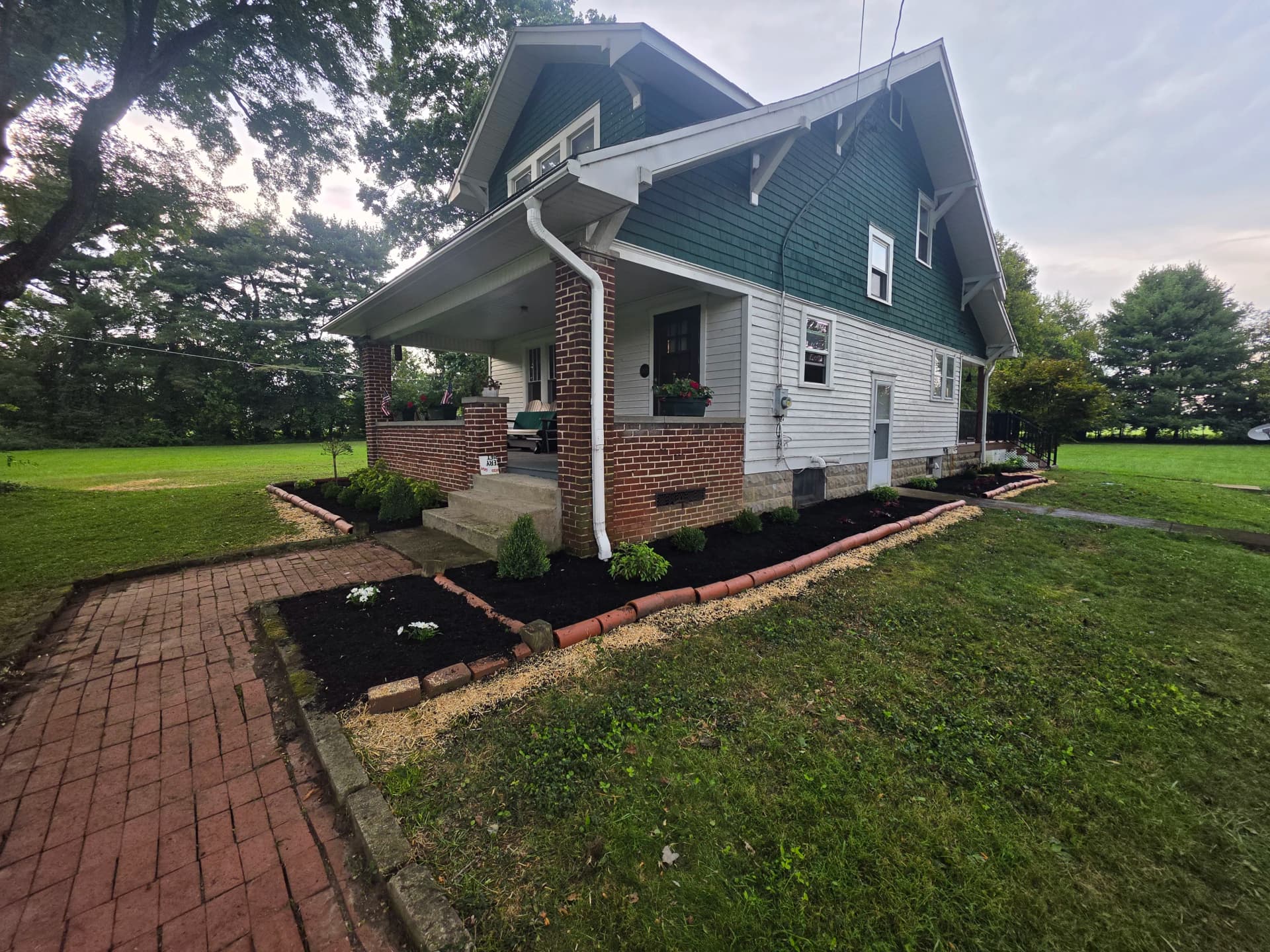 Gallery photos for Overgrown Shrub Removal and Low-Maintenance Landscape Install: Image #5